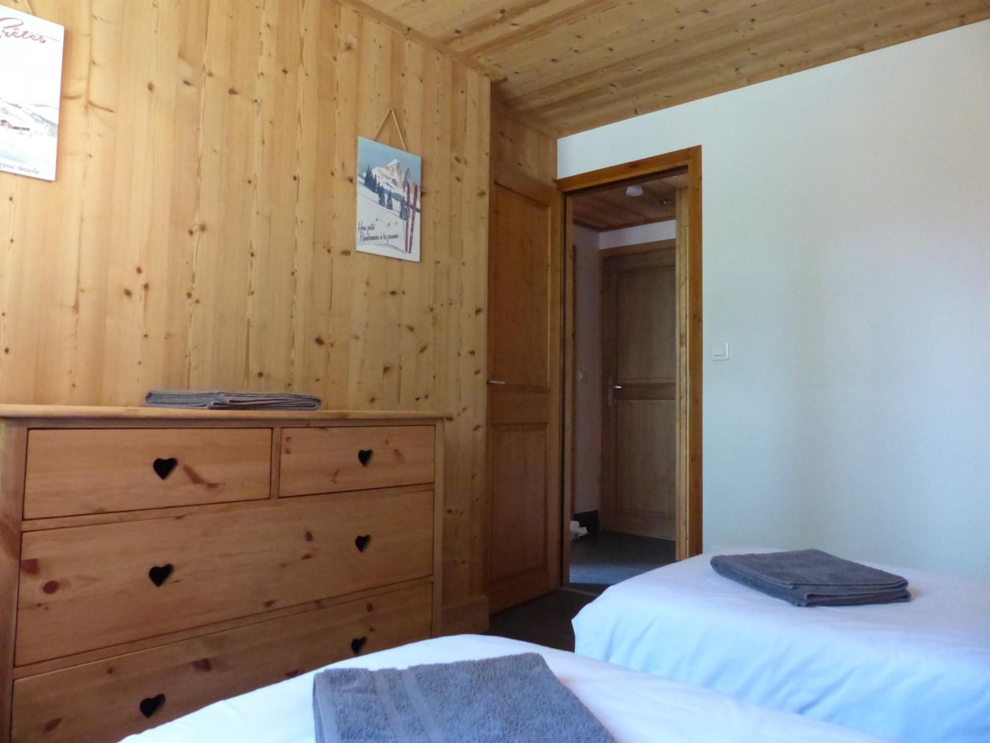 Apartment Dans Un Typique De Montagne A La Rosiere *